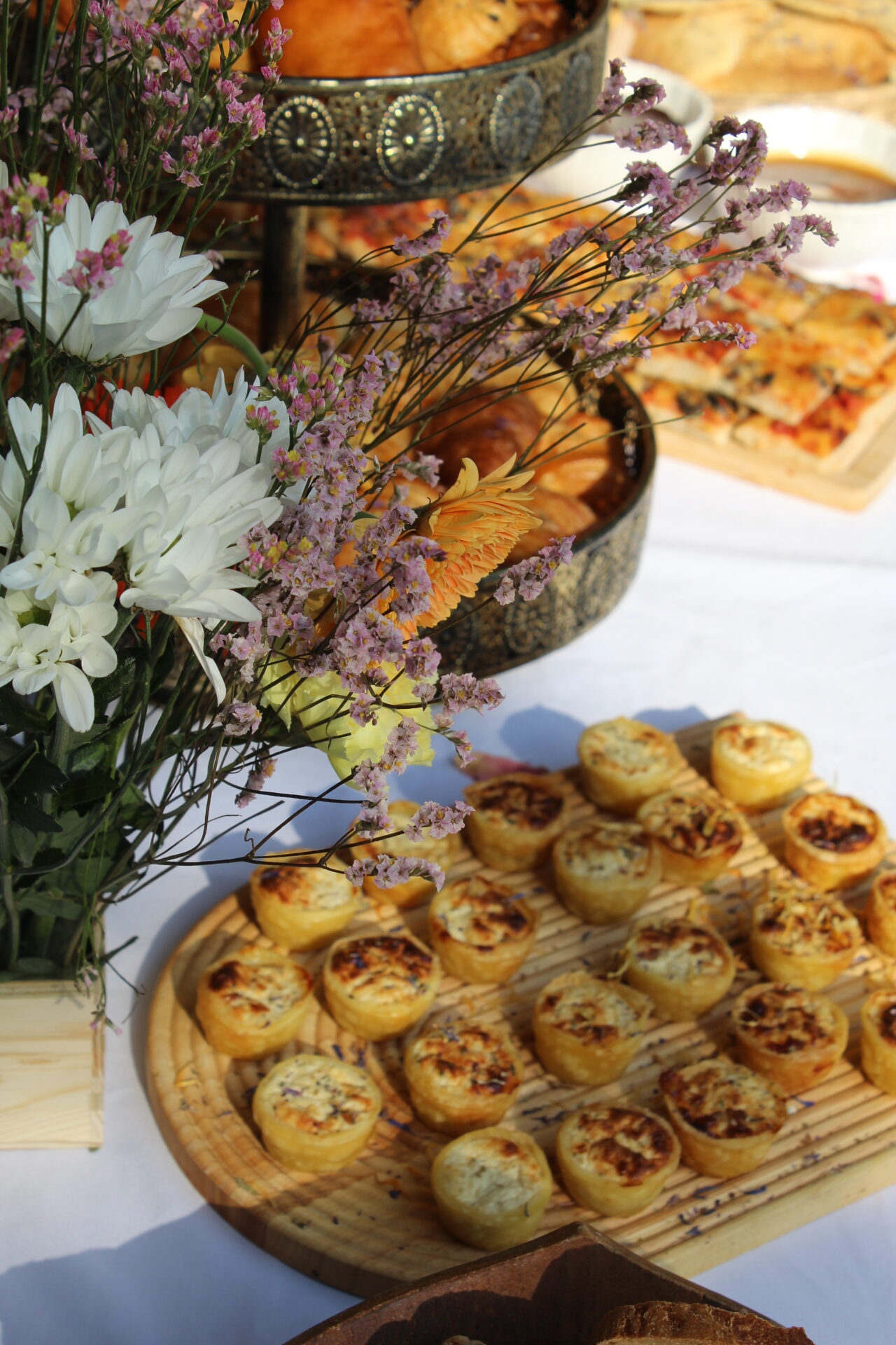 Traiteur brunch Remoulins - buffet gourmand et élégant